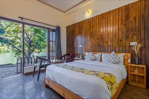 dimmys by the lake bhimtal