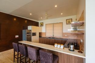 horizon infinity pool by dia hotels and homes