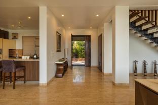 horizon infinity pool by dia hotels and homes