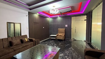 Amantran Palace,,3 star