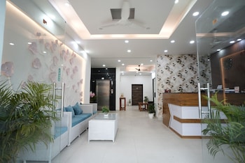 Frolic Hotel Near Sec 52 Noida Metro Station,,3 star