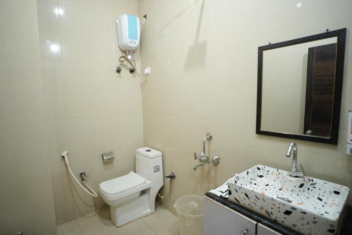 frolic hotel near sec 52 noida metro station