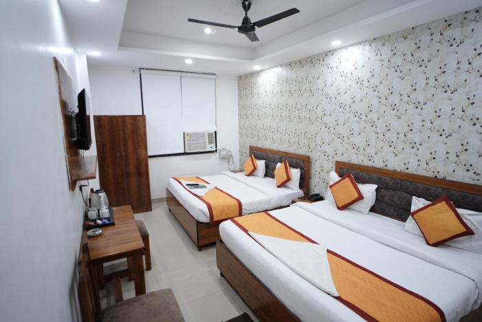 frolic hotel near sec 52 noida metro station