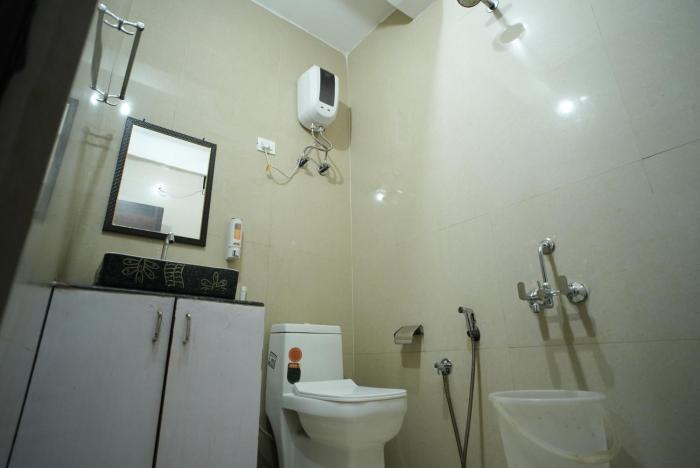 frolic hotel near sec 52 noida metro station