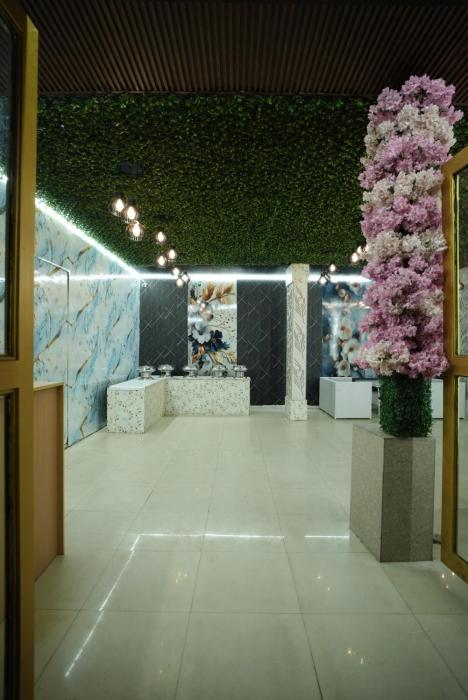 frolic hotel near sec 52 noida metro station