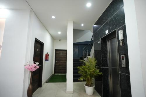 frolic hotel near sec 52 noida metro station