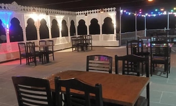 leopard valley resort