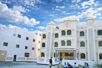 sugan hotel and resort