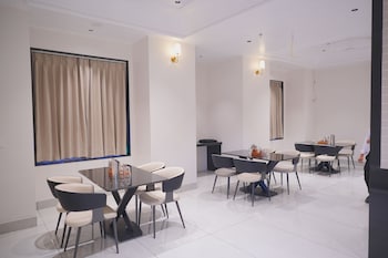 Sugan Hotel & Resort,,3 star