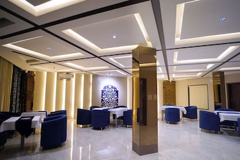 trevon siya ramaya inn