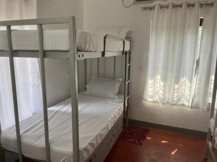 taaraa loca yoga spiritual n dorms