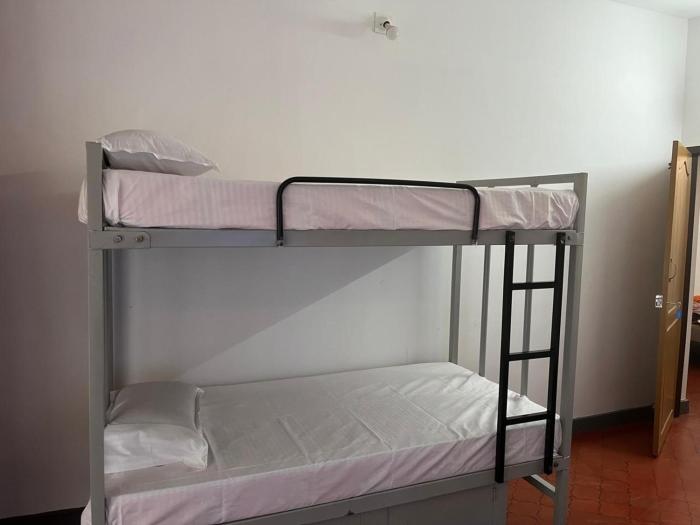 taaraa loca yoga spiritual n dorms