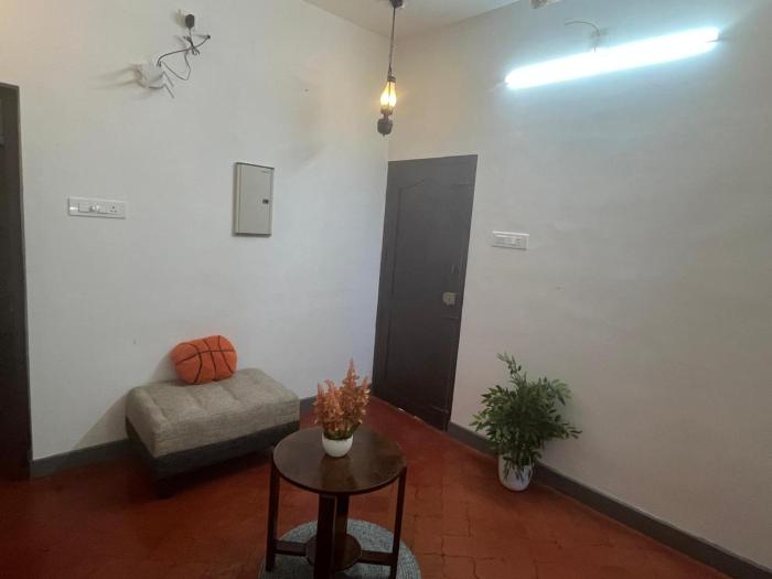 taaraa loca yoga spiritual n dorms
