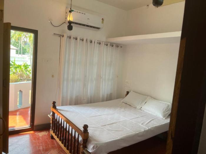 taaraa loca yoga spiritual n dorms