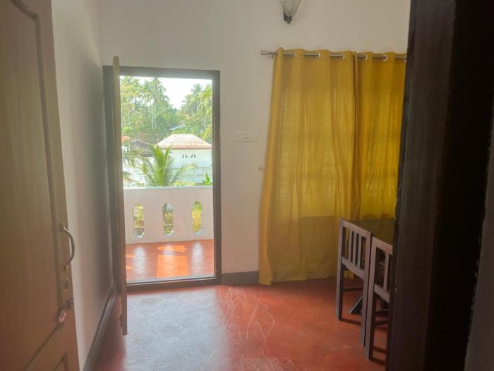 taaraa loca yoga spiritual n dorms