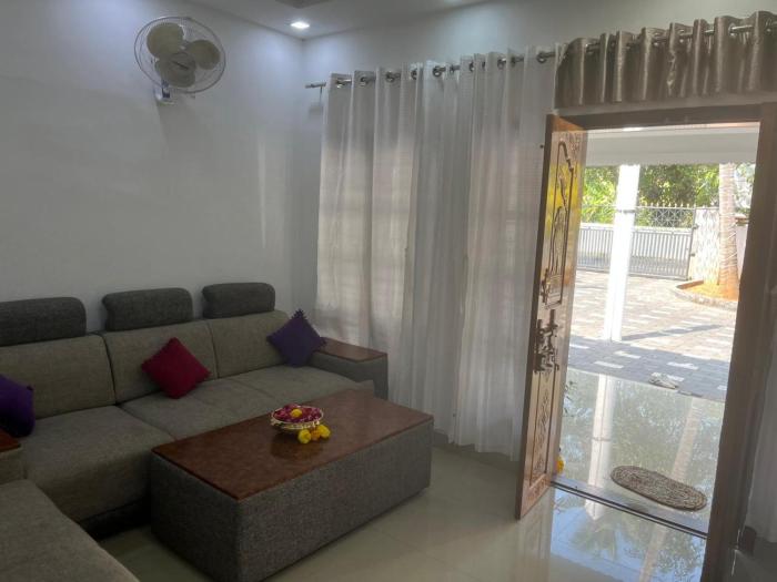 taaraa loca yoga spiritual n dorms