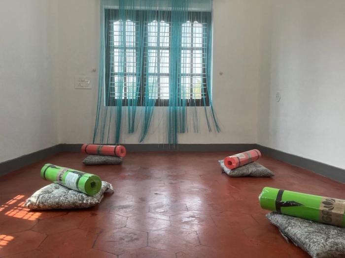 taaraa loca yoga spiritual n dorms