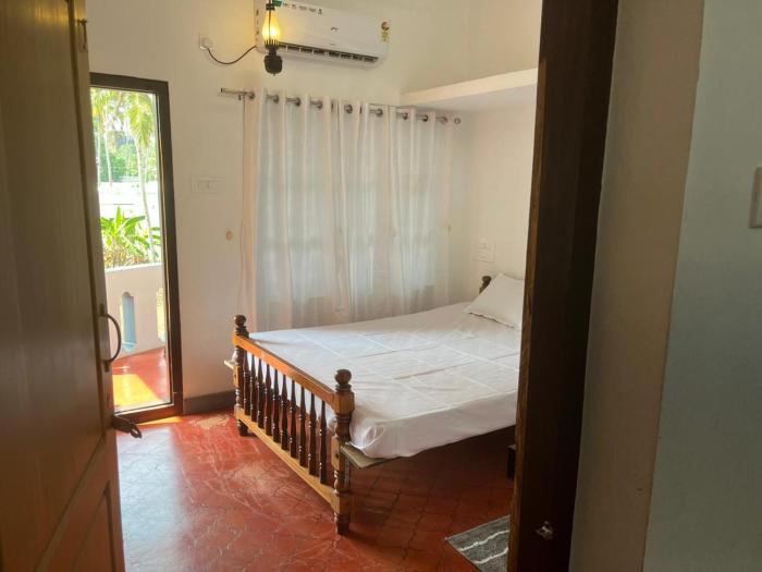 taaraa loca yoga spiritual n dorms