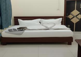 hotel rvs square