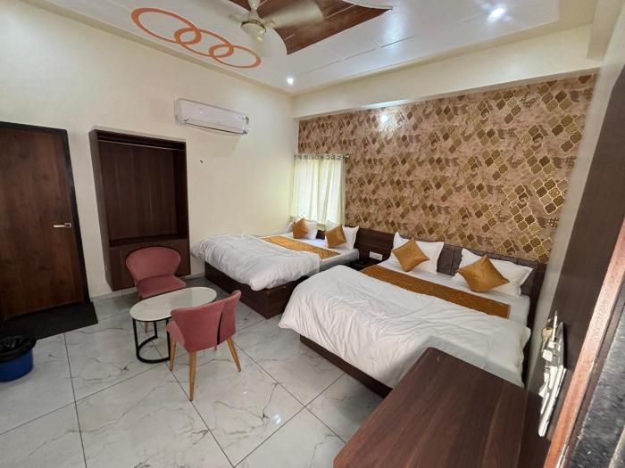 hotel neel kamal