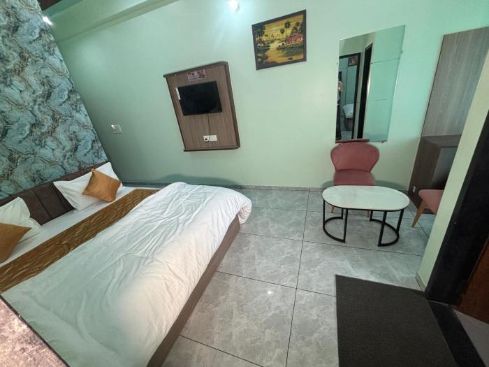hotel neel kamal