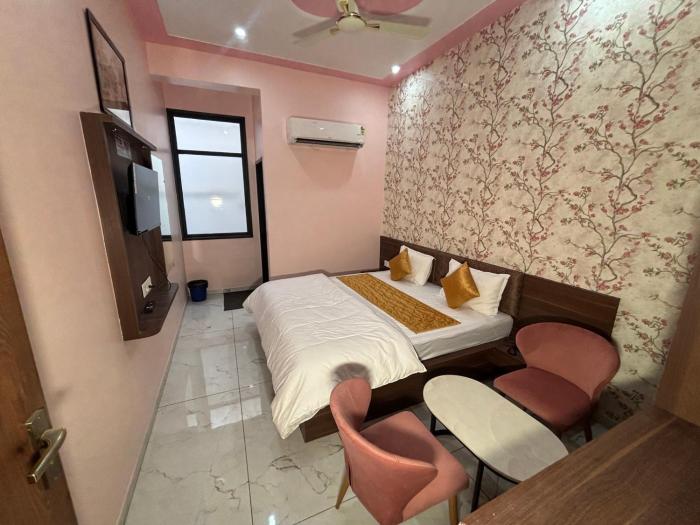 hotel neel kamal
