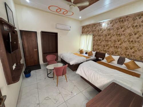 hotel neel kamal
