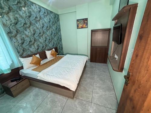 hotel neel kamal