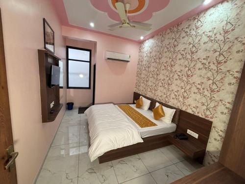 hotel neel kamal