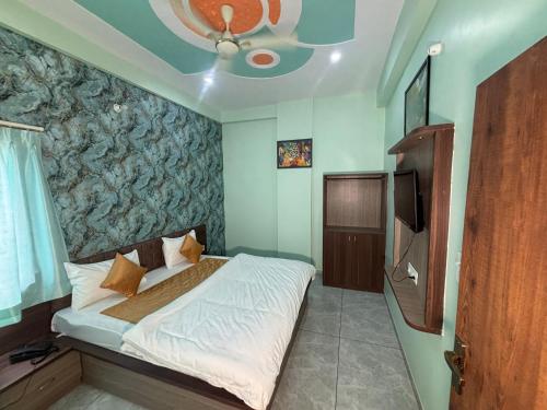 hotel neel kamal