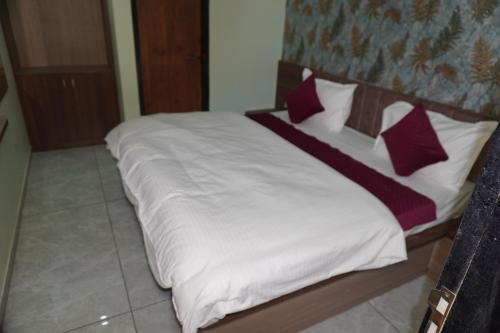 hotel neel kamal