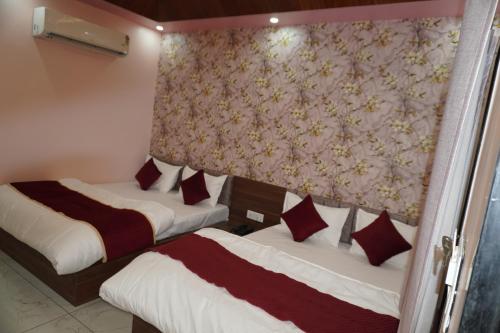 hotel neel kamal