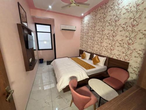 hotel neel kamal