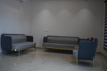 Hotel Cloud Castle Ludhiana,,2 star