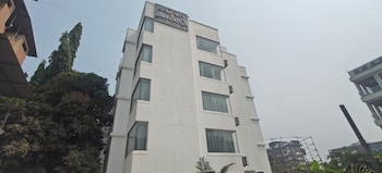 Serenity By Monarch,,3 star