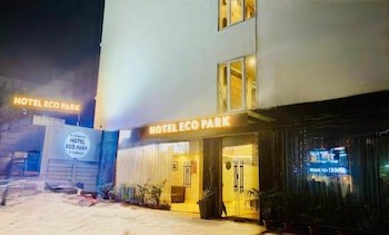 Hotel Eco Park,,3 star