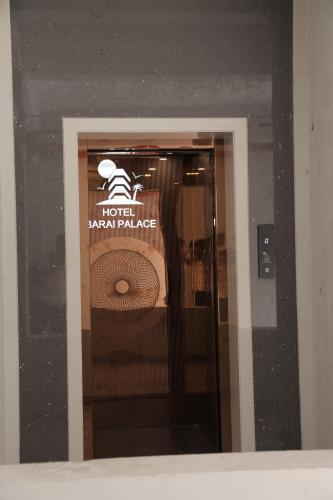 Hotel Barai Palace,,3 star