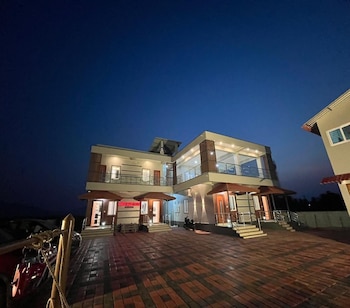 Green Valley Vista,,2 star