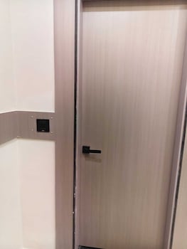 hotel signature bopal