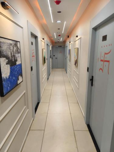 hotel signature bopal