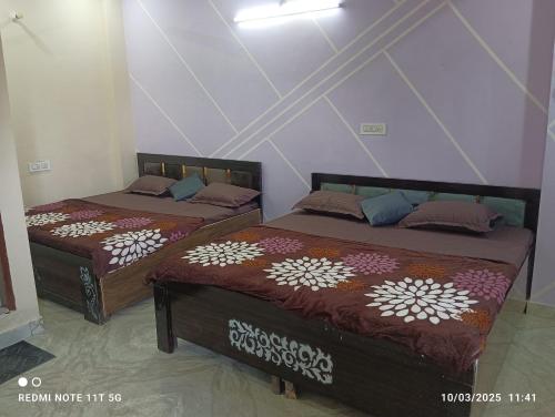 shri kishori kunj home stay