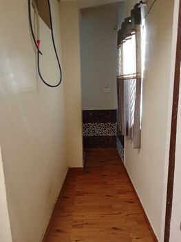 shri kishori kunj home stay