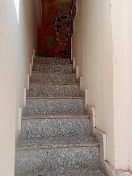 shri kishori kunj home stay