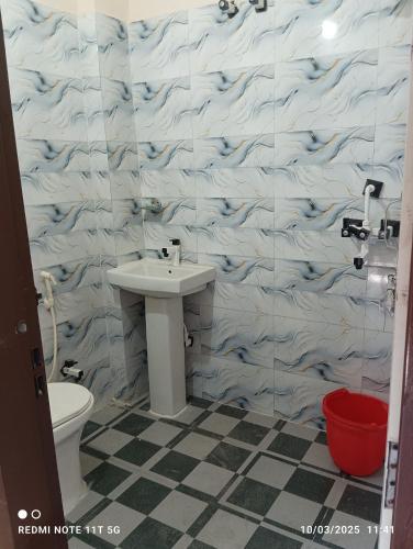 shri kishori kunj home stay