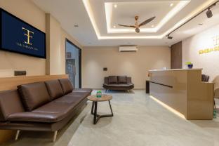 the embassy inn near indoor stadium and sector 11