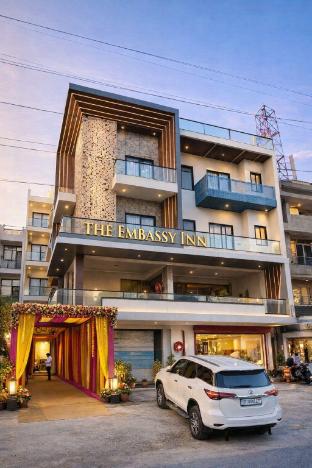 the embassy inn near indoor stadium and sector 11