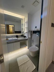 divine oak stay