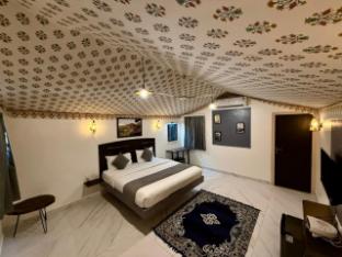 chandraprabha sky jawai resort