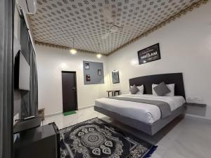 chandraprabha sky jawai resort