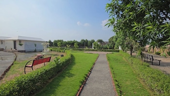 chandraprabha sky jawai resort